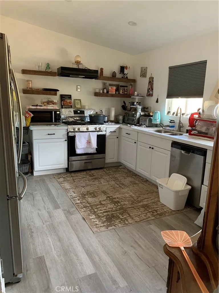 57054 Antelope Trail, Yucca Valley, California 92284 home-pic-5